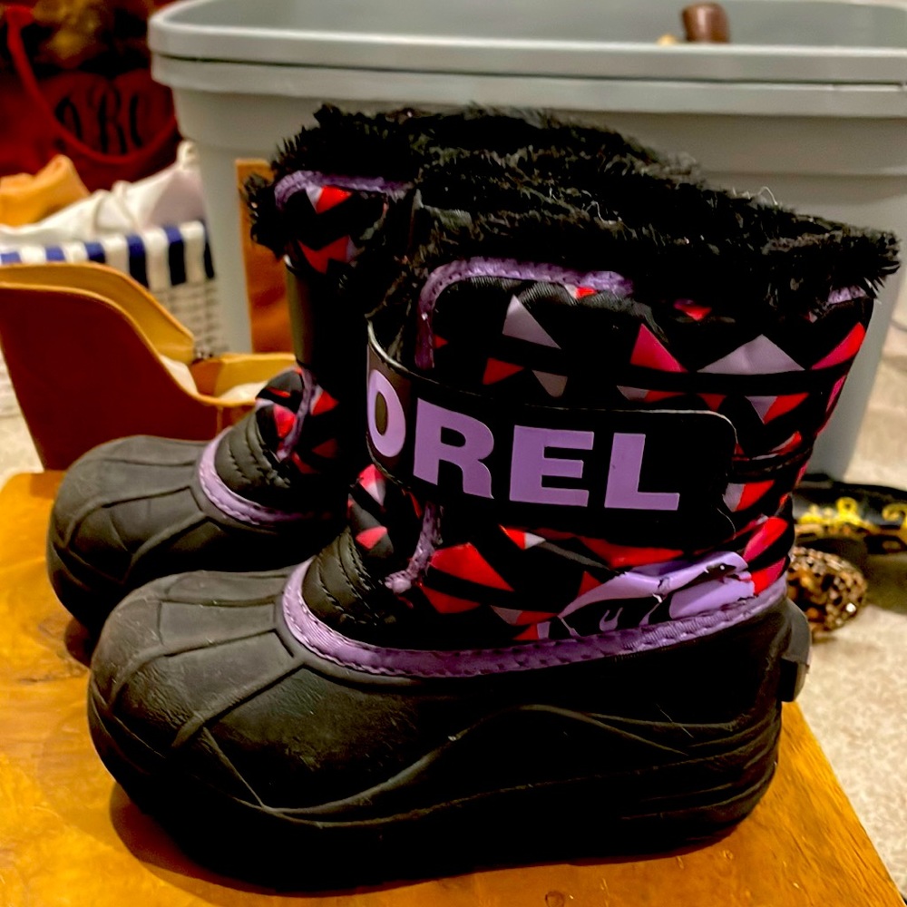Sorel Girl's Toddler Size 10  boots